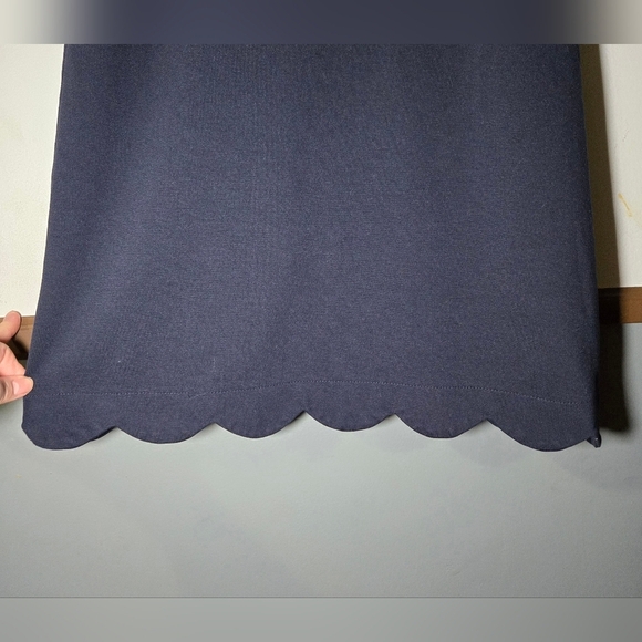 Vince Camuto Size 12 Navy Blue sleeveless dress with scalloped edges - Picture 4 of 7